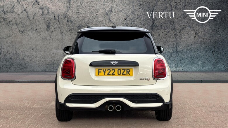 MINI Hatchback 2.0 Cooper S Exclusive 3dr Auto Petrol Hatchback